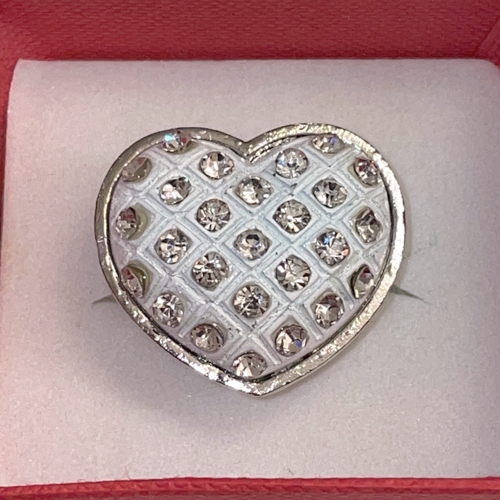❗5 For $2️⃣5️⃣ Bundle Sale❗️White Enamel & Rhinestones Adjustable Heart Ring